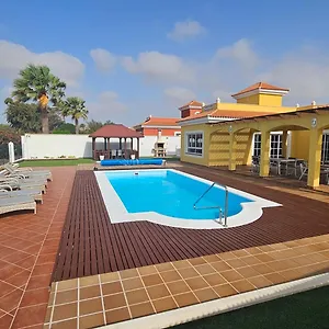  Villa Bonita On Golf In El Descanso ,caleta Fuste-fuerteventura Spain